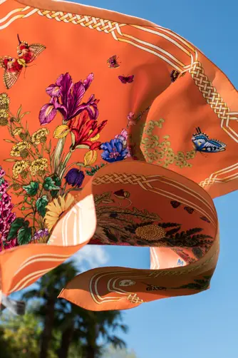 1 Icon Classic Carrè